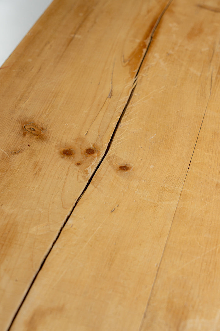 English Pine Chest of Drawers With Glass Knobs
