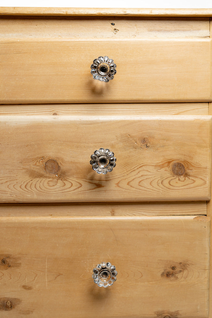 English Pine Chest of Drawers With Glass Knobs