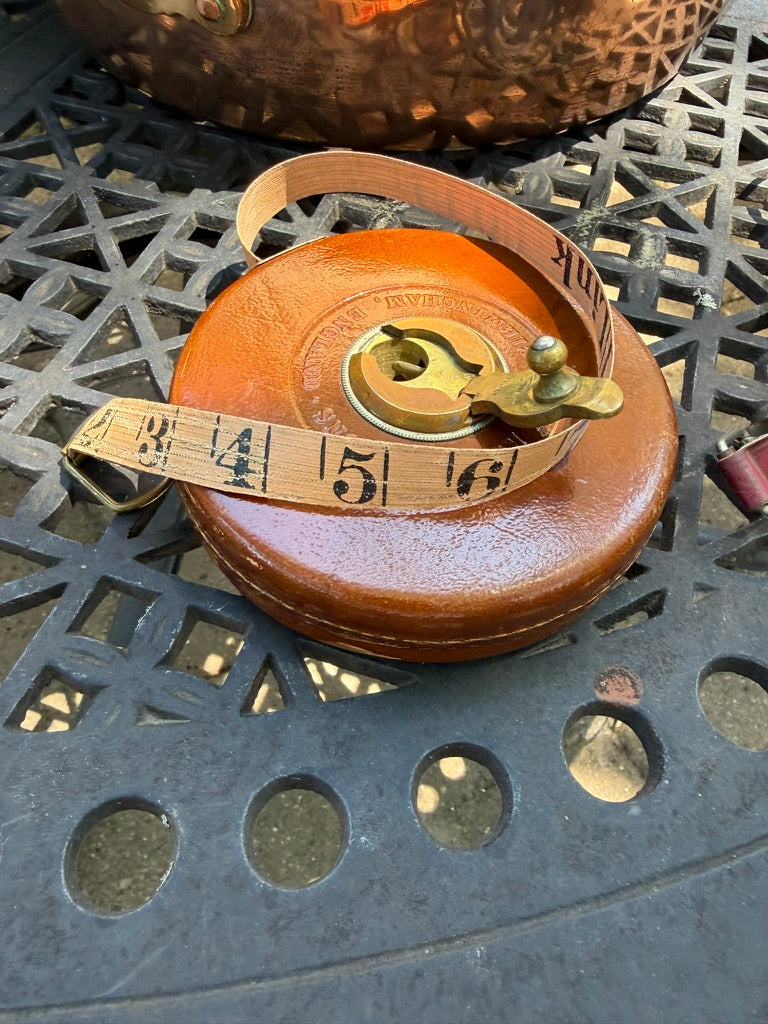 John Rabone_Sons_of_Birmingham_England_Leather_Measuring_Tape